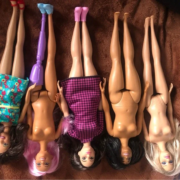 Barbies - Picture 1 of 2